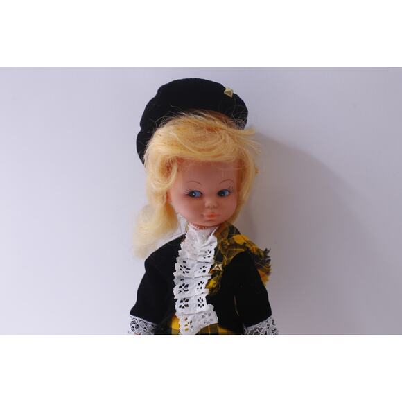 Scottish Doll, Yellow-Black Costume, Small, Tourist Souvenir ~ 241211-WH M-15-09 - Picture 2 of 4